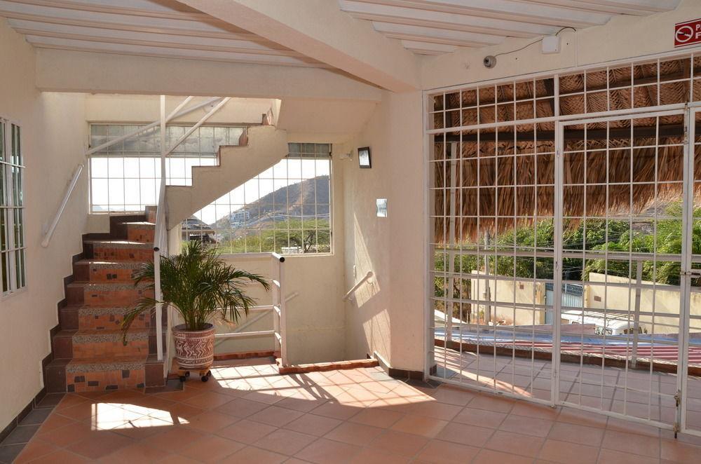 טגאנגה Hostel Green Light מראה חיצוני תמונה