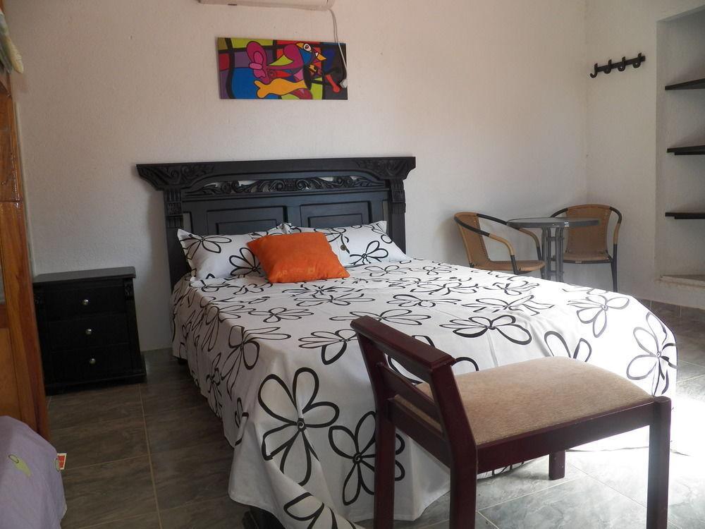 טגאנגה Hostel Green Light מראה חיצוני תמונה