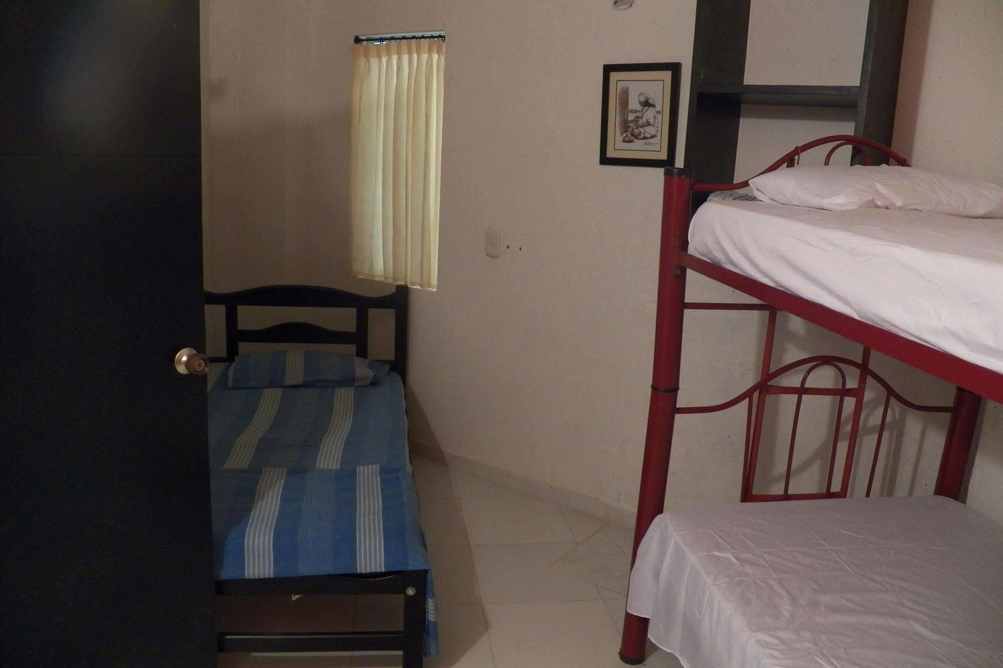 טגאנגה Hostel Green Light מראה חיצוני תמונה