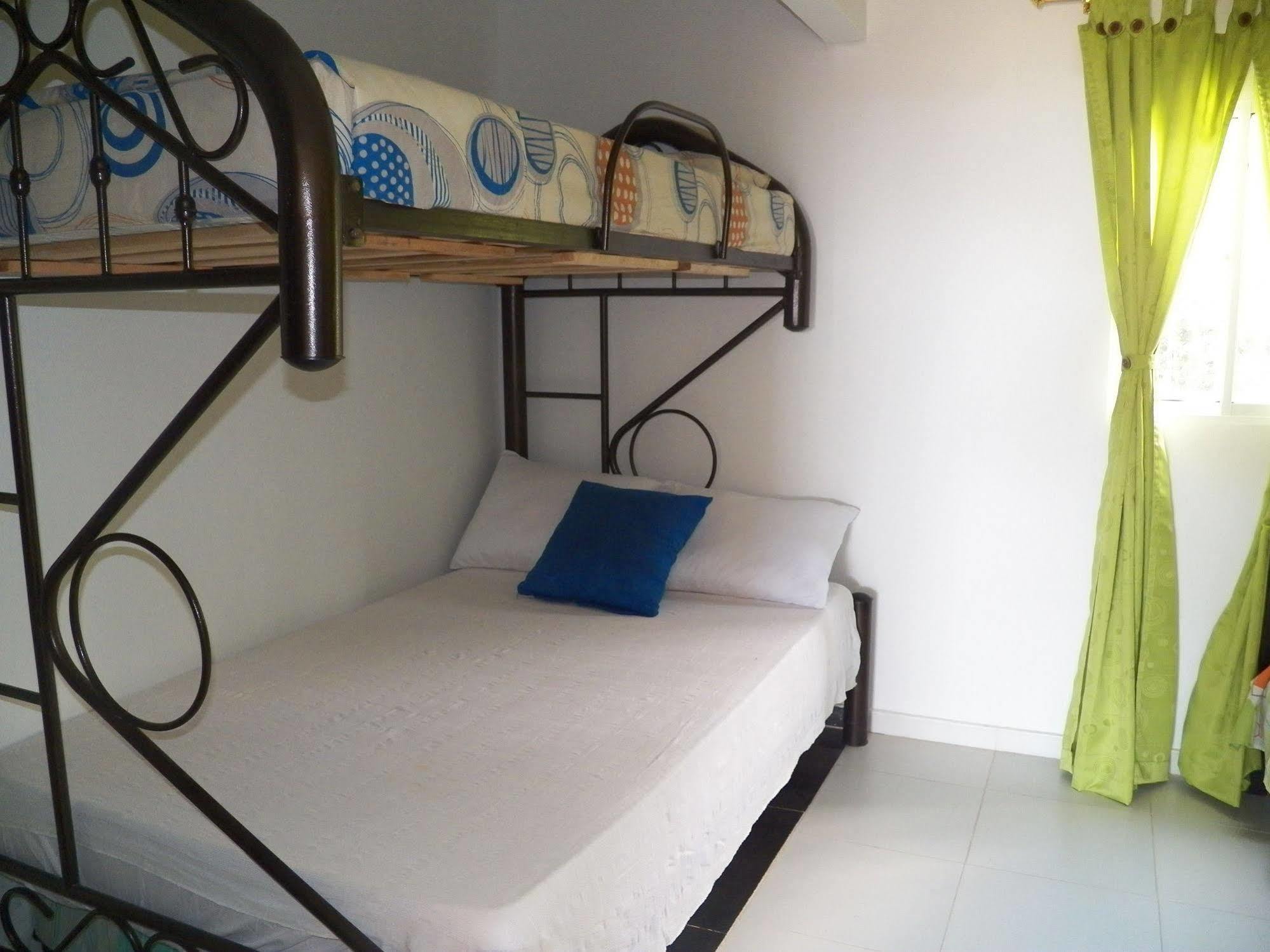 טגאנגה Hostel Green Light מראה חיצוני תמונה